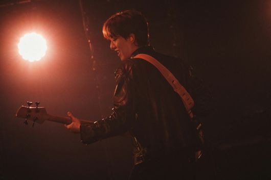 베이스 이정신. FNC엔터테인먼트 제공