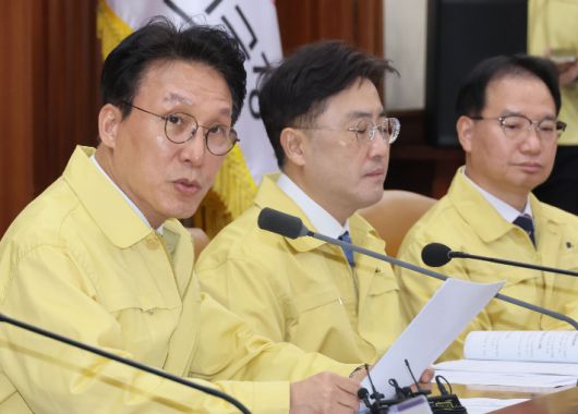 김민석 국무총리가 20일 서울 종로구 정부서울청사에서 열린 국가테러대책위원회에서 발언하고 있다. 연합뉴스