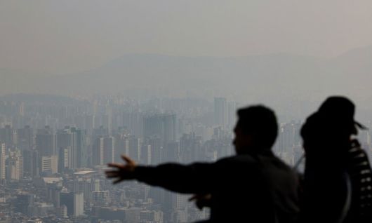 미세먼지로 뿌연 서울. 연합뉴스