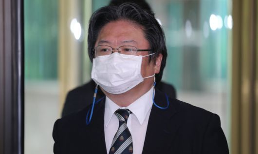 소마 히로히사 주한 일본대사관 총괄공사가 지난 13일 오전 서울 종로구 외교부에 초치되고 있다. 공동취재사진