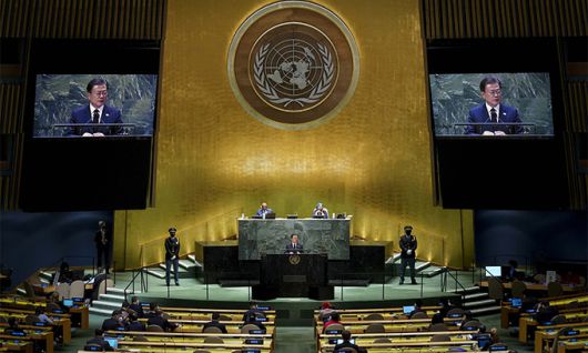 문재인 대통령이 지난 21일(현지시각) 미국 뉴욕 유엔 총회장에서 기조연설을 하고 있다. 연합뉴스