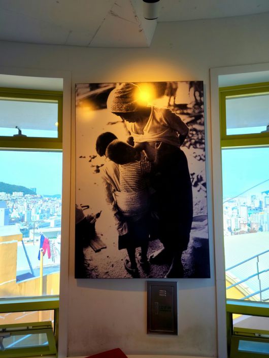 최민식 갤러리.