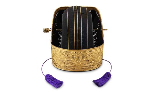 양관. 새해 첫날, 국경일, 대제례, 조칙의 반포 때 문무백관이 금관조복에 착용하는 관모.