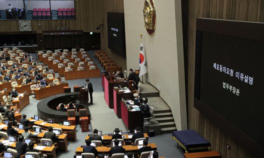 지난 2월 27일 한동훈 법무부 장관이 서울 여의도 국회에서 열린 제403회 국회(임시회) 제8차 본회의에서 이재명 더불어민주당 대표의 체포동의요청 이유설명을 하고 있다. 뉴스1