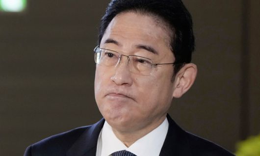 기시다 후미오 일본 총리가 지난 11일 도쿄 총리 관저에서 기자들의 질문에 답변하고 있다. AP교도연합뉴스