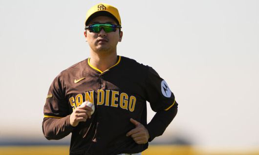 샌디에이고 파드리스의 고우석이 지난 18일(현지시각) 미 애리조나주 피오리아의 피오리아 스포츠 콤플렉스에서 스프링캠프에 참여해 달리기하며 몸을 풀고 있다. AP뉴시스