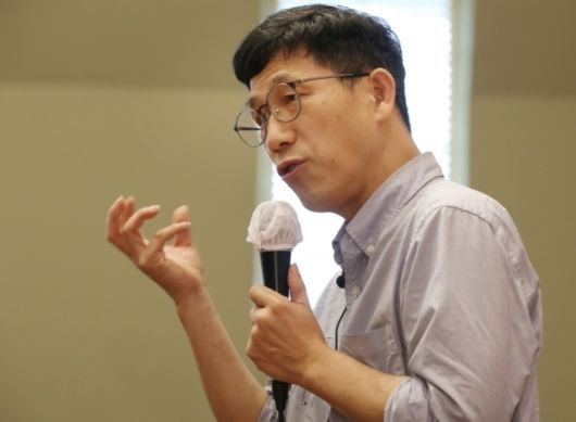 진중권 광운대 특임교수. 사진 연합뉴스