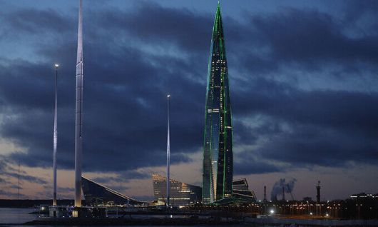 러시아 에너지 대기업 가즈프롬의 본사인 라흐타 센터의 모습. EPA연합뉴스