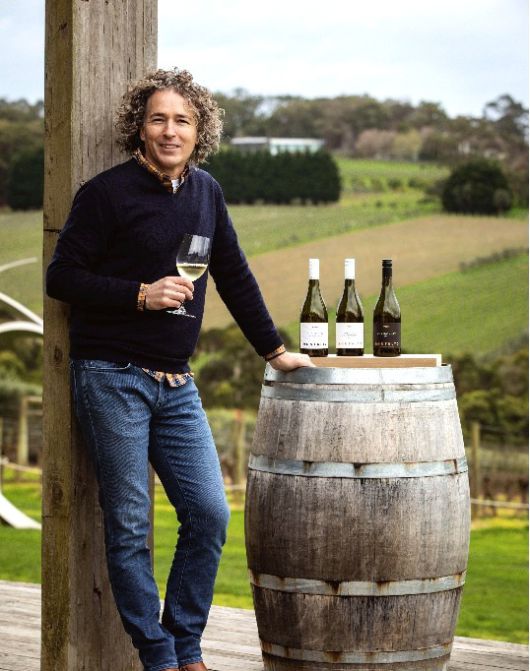 시몬 블랙. 홈페이지