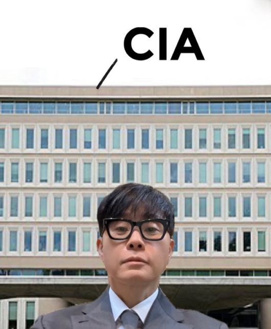 이승환이 일부 극우세력을 비판하며 올린 사진. 인스타그램 캡처.