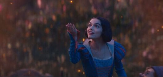 디즈니 원작 '백설공주'가 시대적 재해석을 거친 뮤지컬 영화로 개봉한다. 월트디즈니컴퍼니 코리아 제공