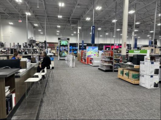 로스앤젤레스(LA) 시내 가전제품 전문점 베스트바이 매장 내부가 한산한 모습이다. 로스앤젤레스=연합뉴스