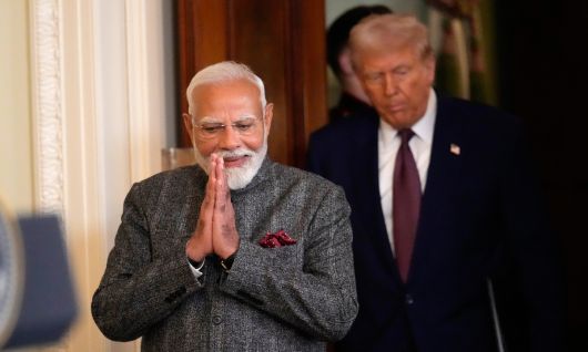 나렌드라 모디 인도 총리(앞쪽), 도널드 트럼프 미국 대통령. AP연합뉴스