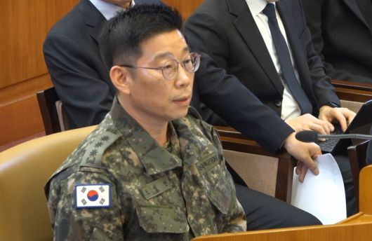 조성현 수도방위사령부 제1경비단장이 2월13일 윤석열 전 대통령 탄핵심판 8차 변론기일에 나와 증언을 하고 있다. 뉴스1