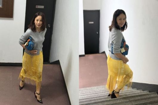 김종민 결혼식에 참석한 이효리가 회색 니트와 노란색 프릴 스커트를 매치해 세련된 하객룩을 선보였다. 이효리 인스타그램 캡처