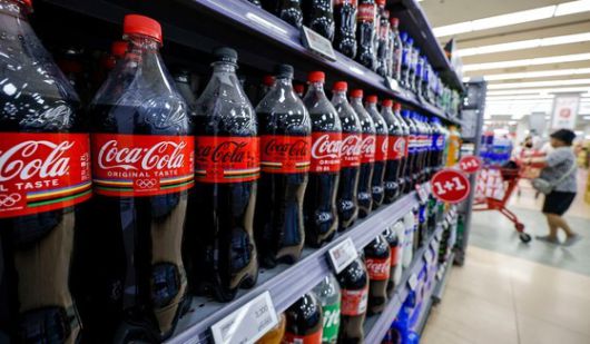 서울의 한 대형마트에 진열된 코카콜라. 뉴시스