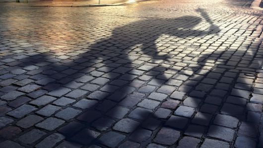 과거를 속이고 살아온 아내의 '남편'이 상간소송을 걸어왔다는 사연이 전해졌다. 클립아트 코리아