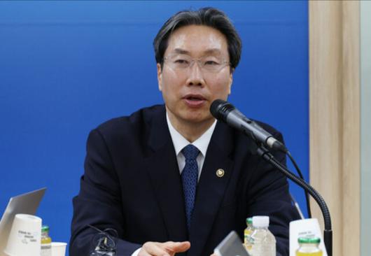 최장혁 개인정보보호위원회 부위원장이 29일 정부서울청사에서 현안 관련 정례브리핑을 하고 있다. 뉴시스