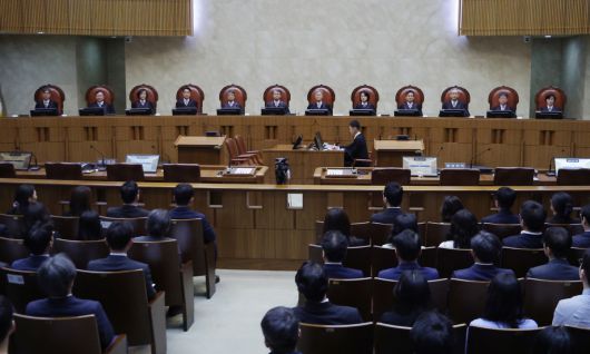 조희대 대법원장을 비롯한 대법관들이 1일 서울 서초구 대법원에서 더불어민주당 이재명 대선 후보의 공직선거법 위반 사건 상고심 선고를 위해 참석해 있다. 사진공동취재단