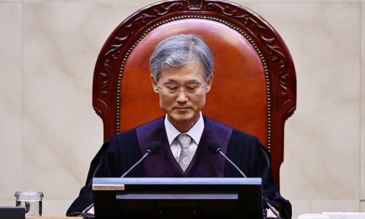 조희대 대법원장이 지난 1일 서울 서초구 대법원에서 열린 더불어민주당 이재명 대선 후보의 공직선거법 위반 사건 상고심 선고에 참석해 있다. 사진공동취재단