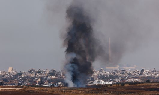 6일(현지시간) 가자지구에서 연기가 피어오르고 있다. 로이터연합뉴스