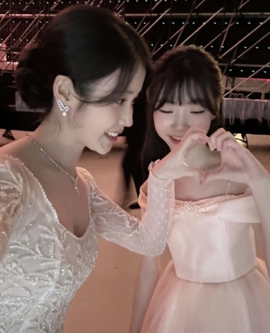 ‘폭싹 속았수다’의 아역 배우 김태연이 아이유에게 감사한 마음을 전했다. 아이유 인스타그램 캡처