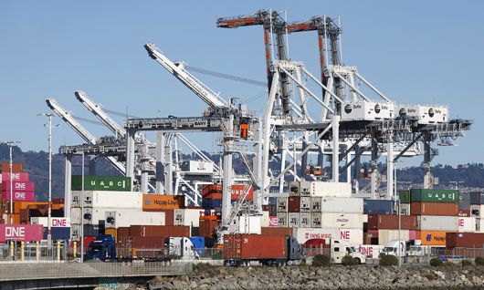 미국 캘리포니아주 오클랜드 항구 모습. EPA연합뉴스