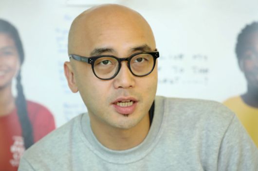 하림이 윤석열 전 대통령 탄핵 촉구 집회 무대에 올랐다는 이유로 국가기관 주최 행사에서 섭외 취소 통보를 받았다고 털어놨다. 연합뉴스