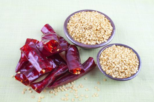 ‘고추 씨’에는 카로티노이드, 플라보노이드 등 항산화물질이 풍부하다. 클립아트코리아 제공