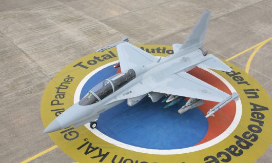 국산 TA-50 전술입문기가 지상에 주기되어 있다. 세계일보 자료사진