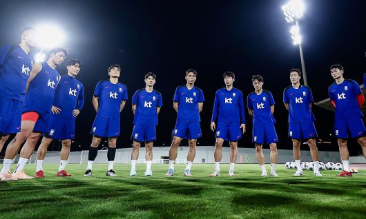 비장 한국축구대표팀이 4일 이라크 알파이하 스타디움에서 2026 국제축구연맹 북중미 월드컵 아시아지역 3차 예선 9차전 이라크와 경기에 대비한 훈련을 하기 위해 모여 있다. 대한축구협회 제공