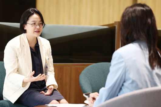 강병수 서울성모병원 산부인과 교수는 지난 5일 서울 반포동 서울성모병원에서 진행된 인터뷰에서 다태아 임신 급증 원인으로 고령 산모를 꼽았다. 한윤종 기자