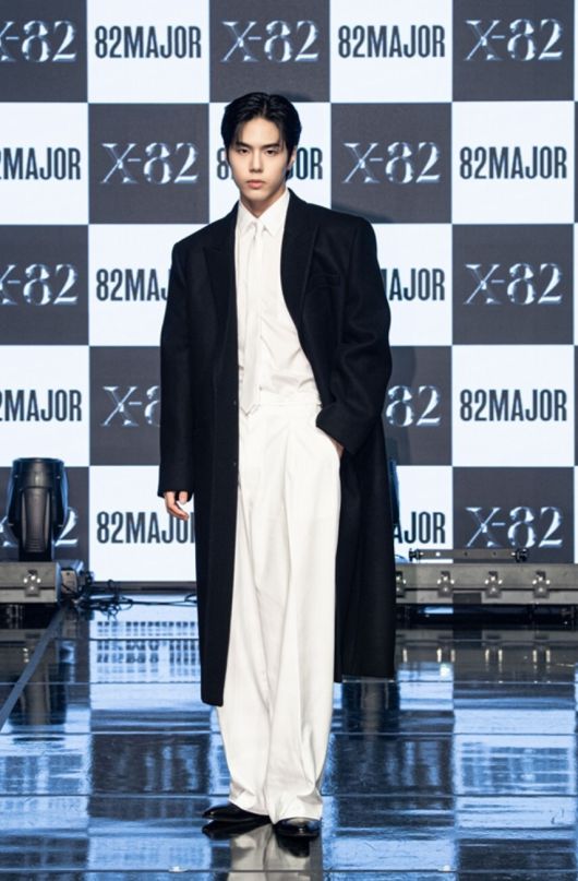 82 메이저 황성빈이 '일베 의혹'을 부인하며 사과에 나섰다. 그레이트엠 제공