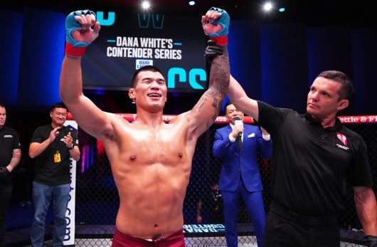 고석현이 데이나화이트 콘텐더 시리즈에서 승리해 UFC 진출을 확정한 순간. UFC 제공