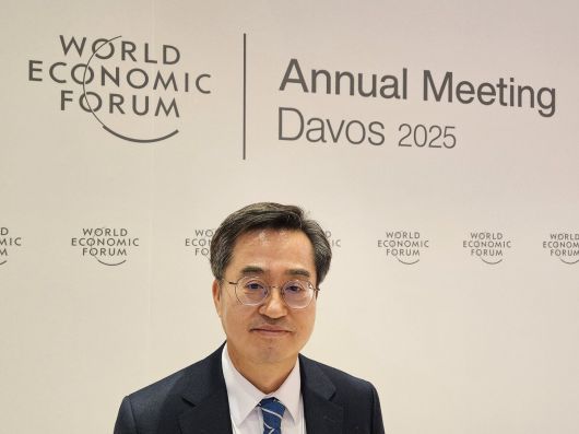 올해 1월 스위스 다보스에서 열린 세계경제포럼에 참석한 김동연 경기도지사. 경기도 제공