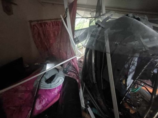 집안으로 돌진한 차량. 천안동남소방서 제공