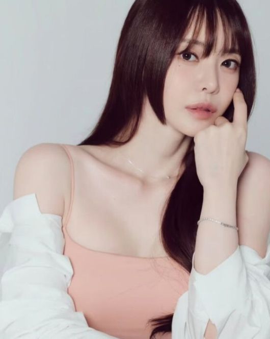 서유리가 자신의 채무에 대한 오해를 바로잡겠다고 나섰다. 서유리 인스타그램 캡처