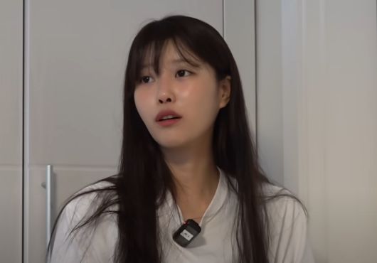 그룹 ‘러블리즈’ 출신 가수 이미주. 유튜브 채널 '그냥 이미주' 캡처.