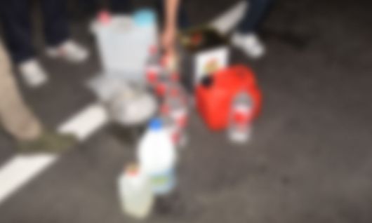 지난 21일 인천 송도국제도시 아파트에서 60대 남성이 아들을 사제총기로 살해한 뒤 체포됐다. 사진은 경찰이 21일 도봉구 피의자 자택에서 발견한 폭발물. 서울소방재난본부 제공