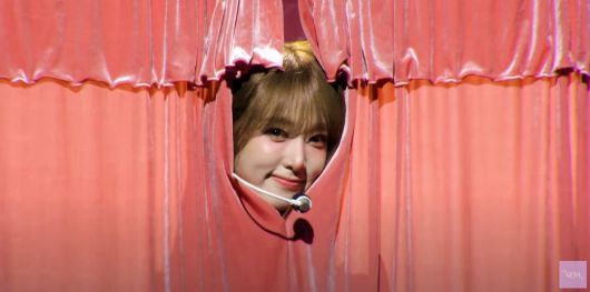 최예나가 '예나 코어'로 컴백했다. 유튜브 채널 'YENA(최예나)'' 영상 캡처