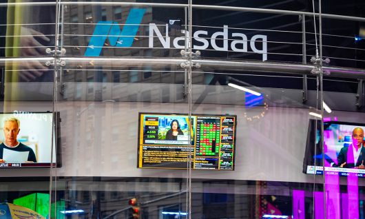 미국 뉴욕 타임스퀘어에 설치된 모니터에 나스닥 주가가 표시되고 있다. EPA연합뉴스