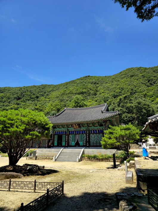 사나사 대적광전.