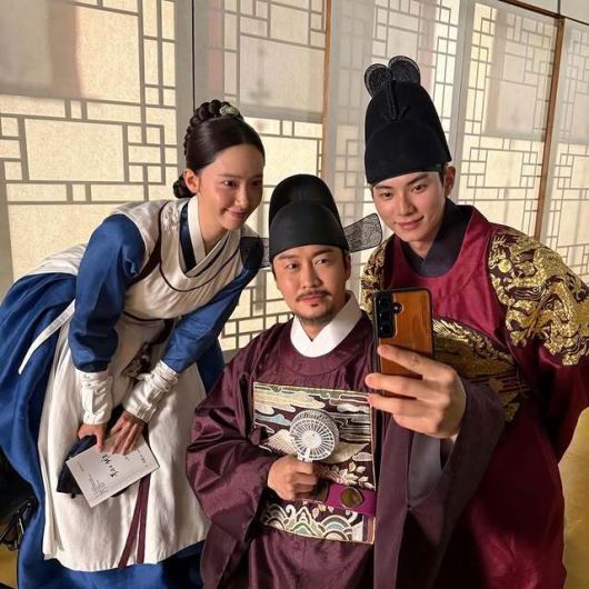 ‘폭군의 셰프’의 인기가 연일 고공행진 중이다. 이채민 SNS 캡처