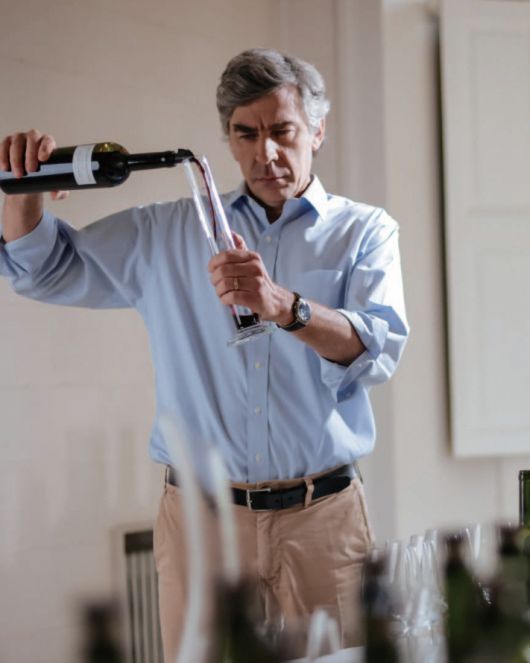 엔리케 티라도.