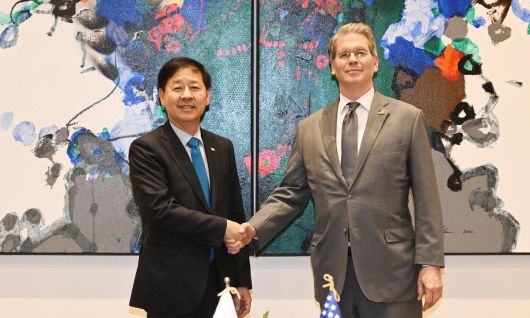 구윤철 부총리 겸 기획재정부 장관(왼쪽), 스콧 베선트 미국 재무장관. 기획재정부 제공