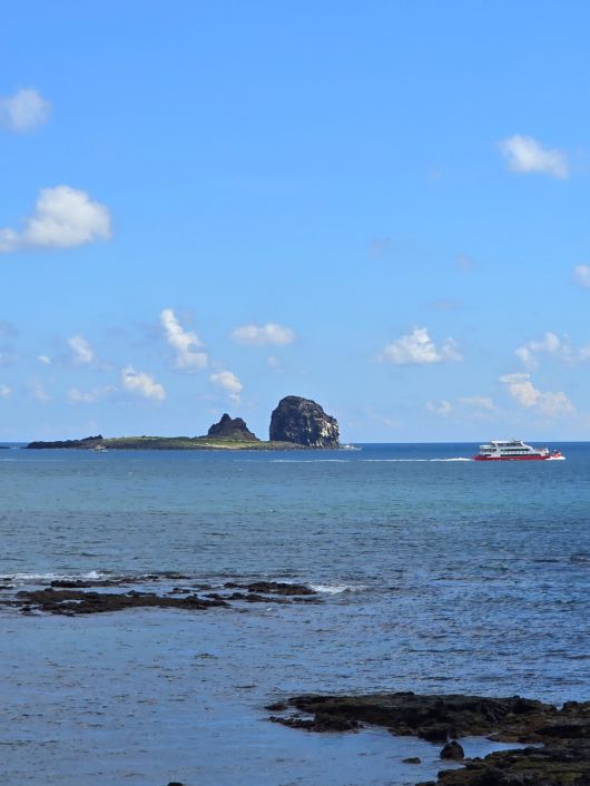 사계해안에서 본 형제섬.