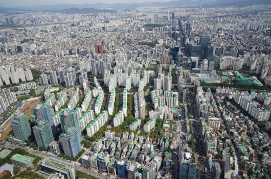 서울 고가 아파트 시장은 강남권에서 비강남권 한강벨트로 중심이 이동했다. 게티이미지