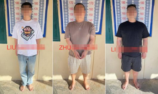 살인 혐의 중국인 3인 구속기소 캄보디아에서 한국인 대학생 박모씨를 살인한 혐의로 구속기소된 중국인 3명. 이들은 8월 초 캄보디아의 한 농장에서 박씨를 고문해 숨지게 한 혐의를 받는다. 캄보디아 경찰청