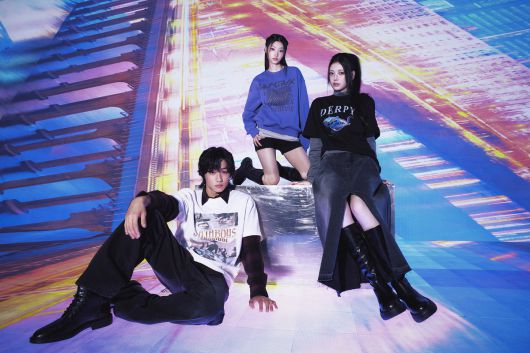 에잇세컨즈 X 케이팝 데몬 헌터스 협업 상품 화보. 에잇세컨즈 제공