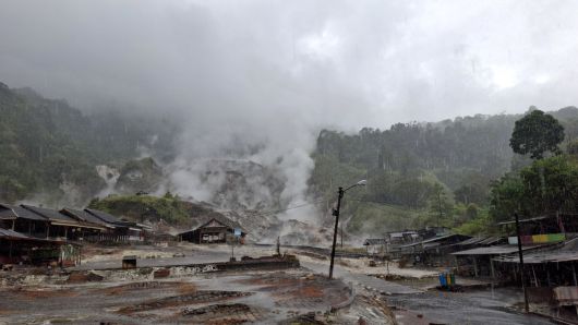 마나도 토모혼 트레킹